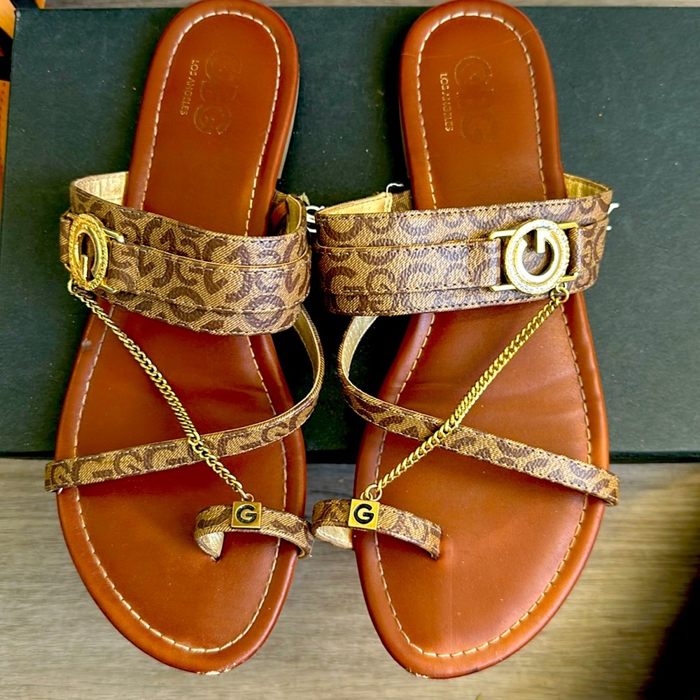 GBG Los Angeles Brown Monogram Sandals Woman’s Size 10